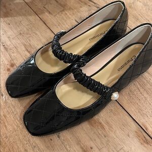 C. Paravano Black Quilted Patent Mary Jane Flats – 9.5